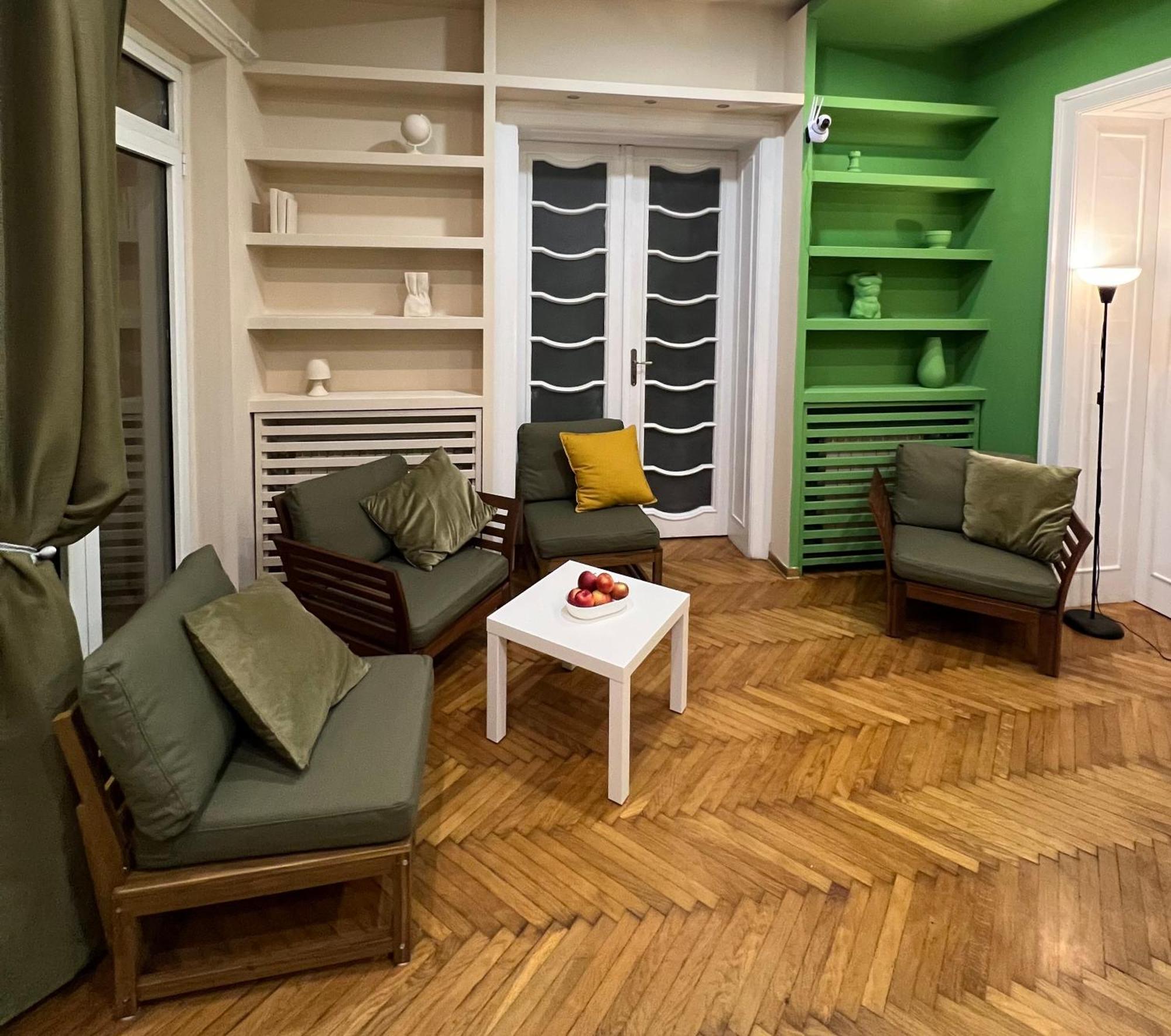 Cabbage Hostel Belgrade Exterior photo